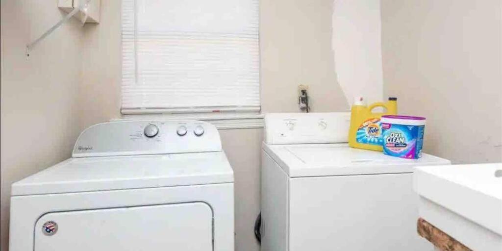 20Min To International Airport! 10Min To Pnc Music! Wifi Apartment Charlotte Bagian luar foto
