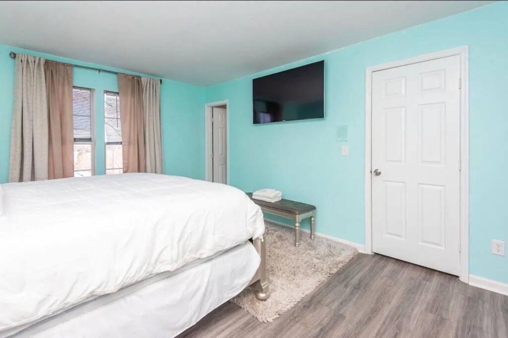 20Min To International Airport! 10Min To Pnc Music! Wifi Apartment Charlotte Bagian luar foto