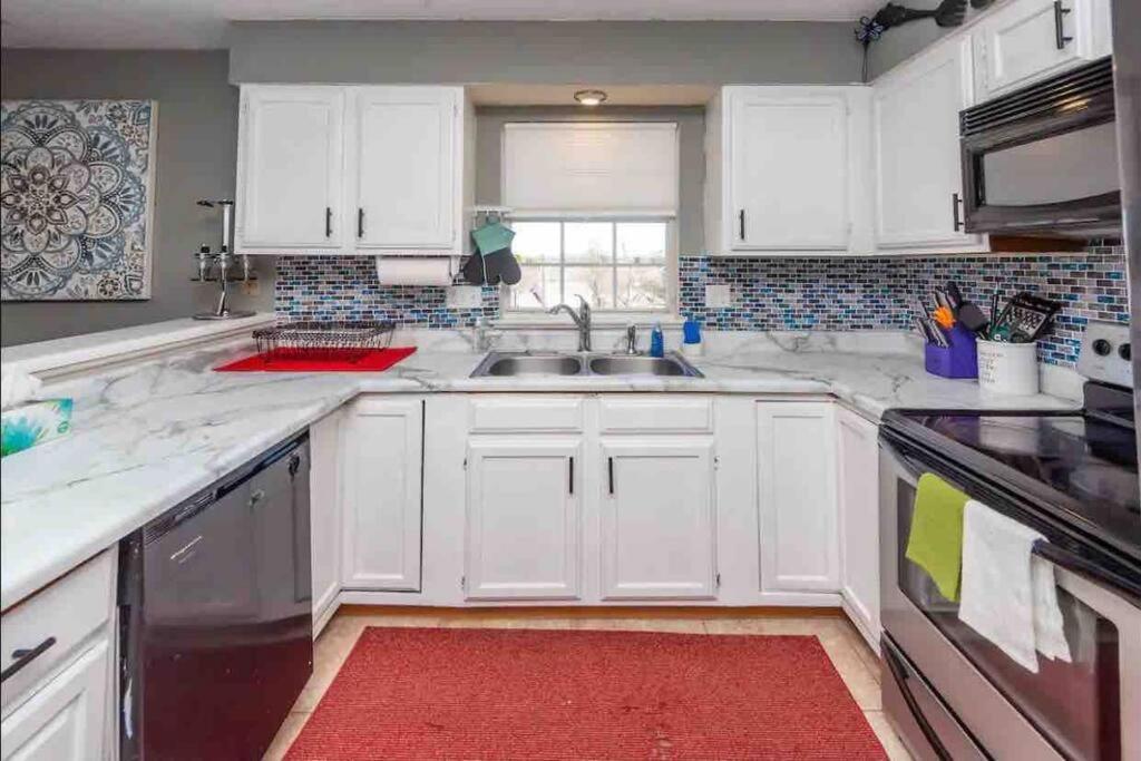 20Min To International Airport! 10Min To Pnc Music! Wifi Apartment Charlotte Bagian luar foto
