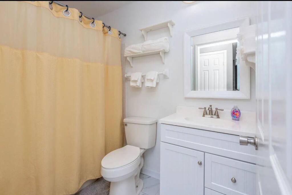 20Min To International Airport! 10Min To Pnc Music! Wifi Apartment Charlotte Bagian luar foto
