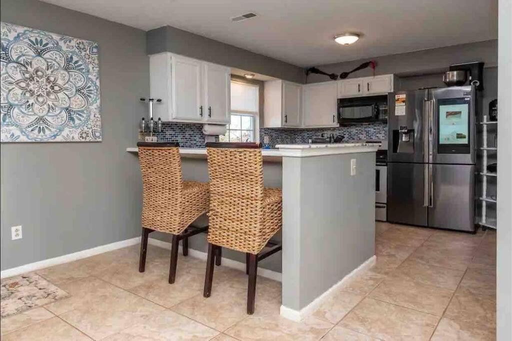 20Min To International Airport! 10Min To Pnc Music! Wifi Apartment Charlotte Bagian luar foto
